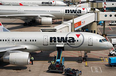 B757Wiki_400x263